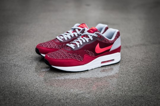 nike-airmax1-jacquard-red-1