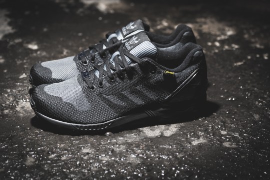 adidas-zx-flux-gtx-black-3