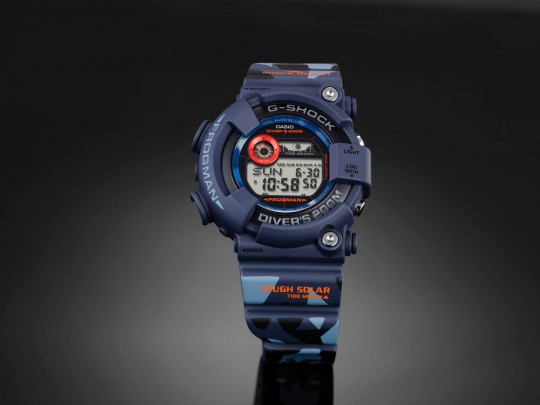 Limited-Edition-G-Shock-Frogman-GF8250CF-2D_2