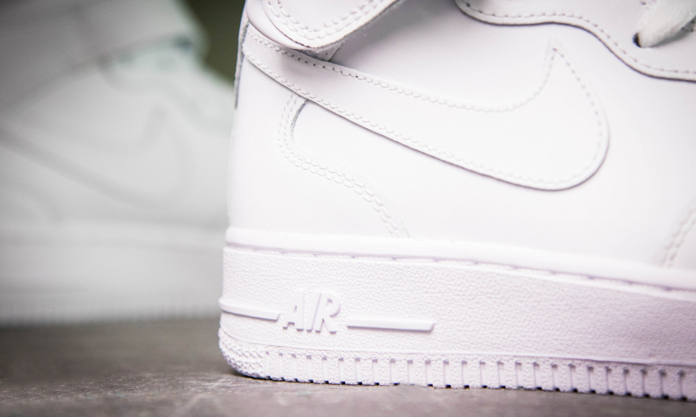 nike air force 1 mid 06 white