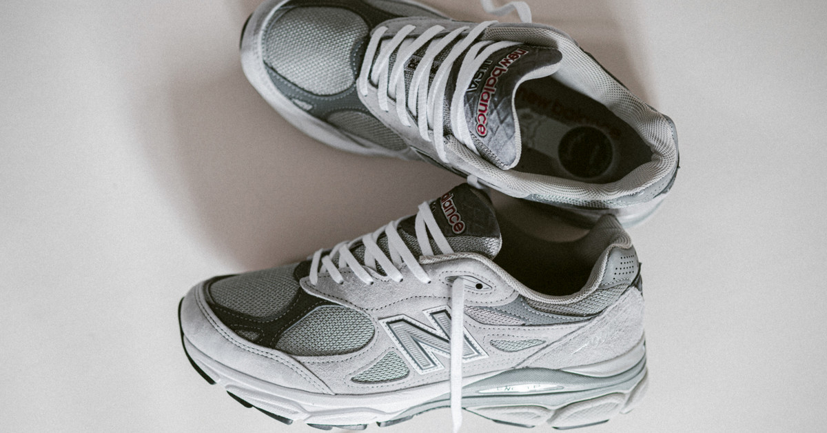 New Balance M990GY3 - Made in USA (grey) | 43einhalb Sneaker Store