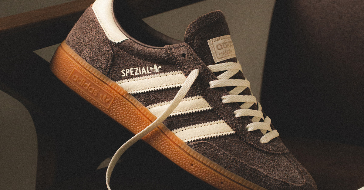 adidas Handball Spezial W (earth strata / off white / gum) | 43einhalb  Sneaker Store